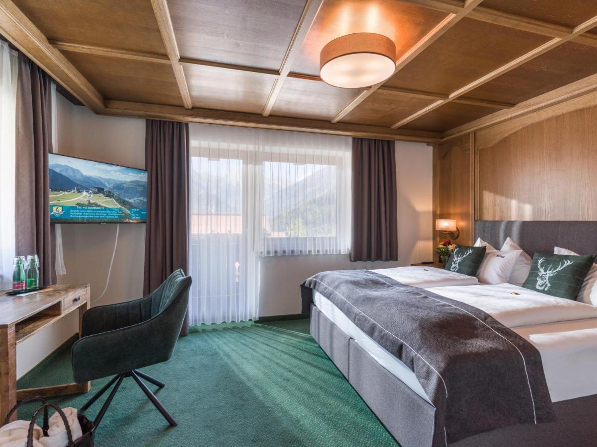Hotel Blizz Финкенберг Экстерьер фото