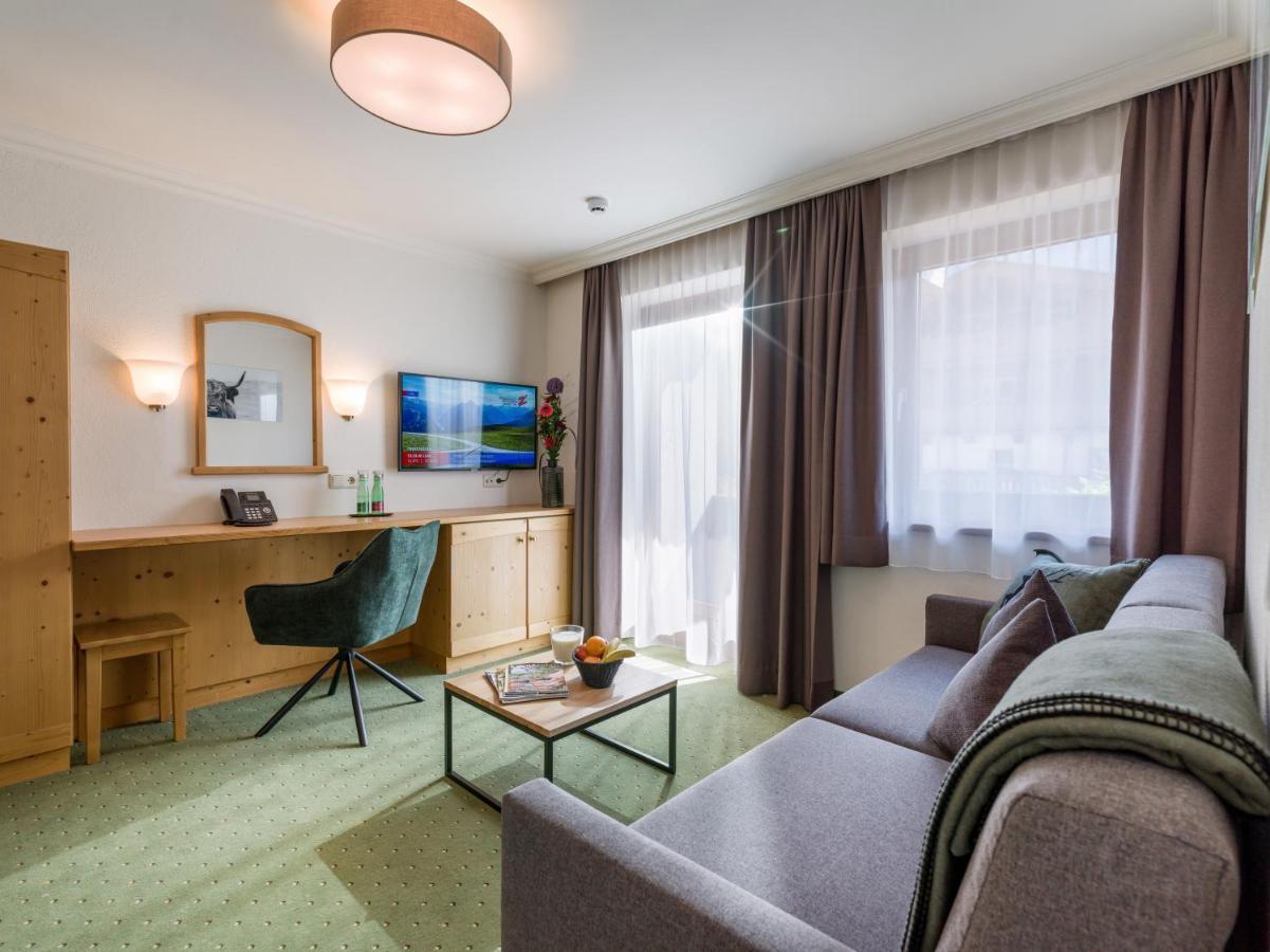 Hotel Blizz Финкенберг Экстерьер фото